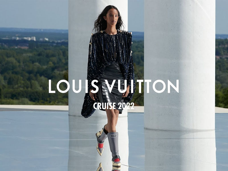 Thông tin mới nhất về cổ phiếu Louis Vuitton (LVMH)